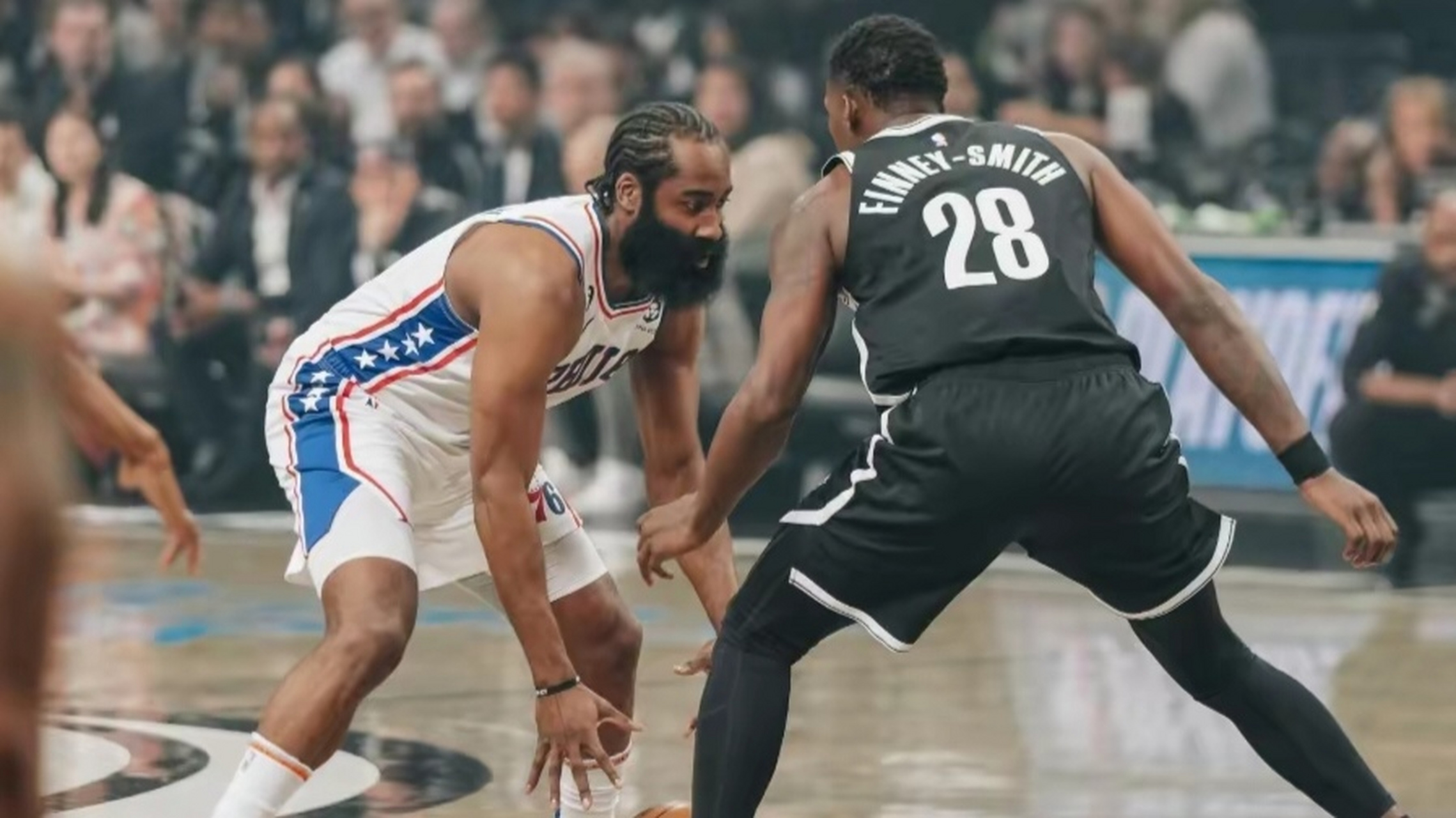 天津队横扫76人，克莱扛起全队